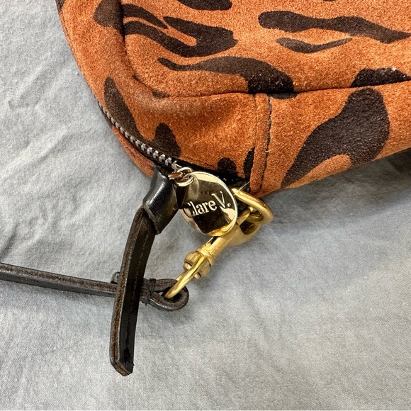 Clare V. MIDI SAC in Cheetah/Leopard and stripes - Picture 7 of 10